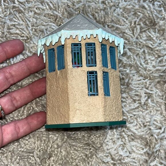 Hallmark TREASURED MEMORIES Ornament 1996 Magic Light - Picture 11 of 16